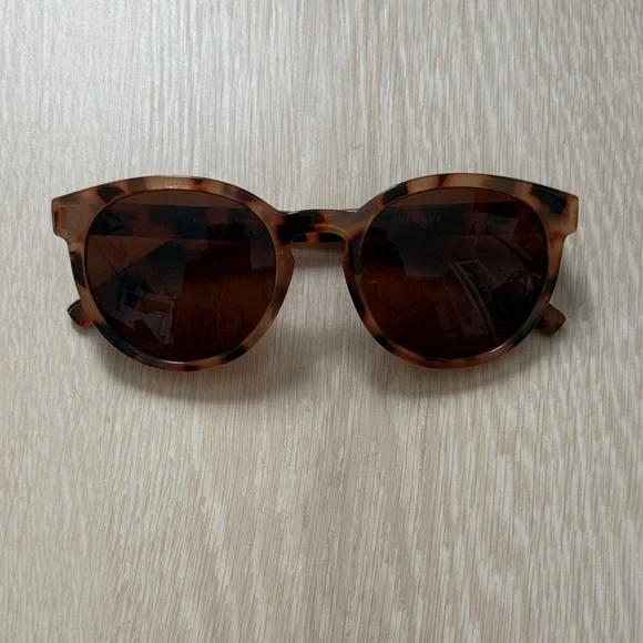 HumpOptics Tortoise Shell Sunglasses - Picture 1 of 8